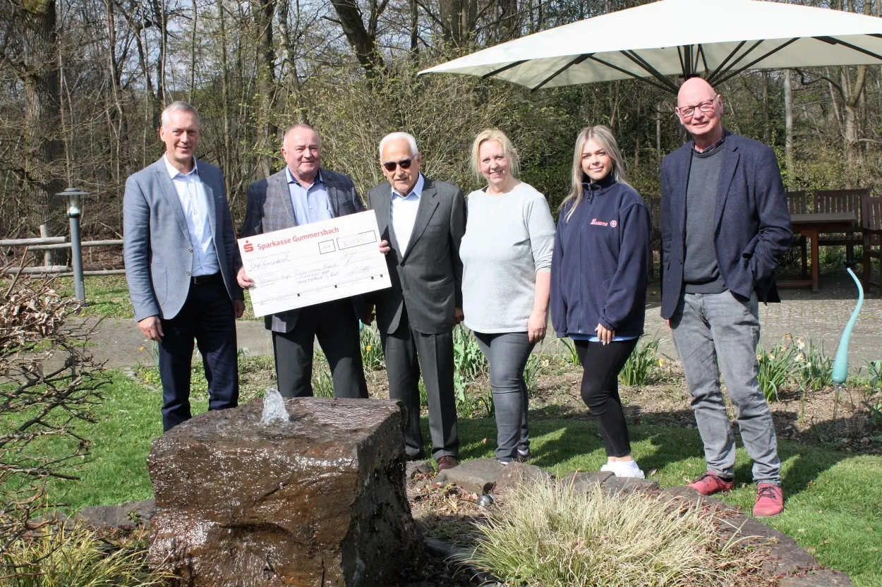 v.l. Michael Jung, Rolf Hellmig, Uwe Kotz, Anke Bittner, Lucy-Mae Engler,